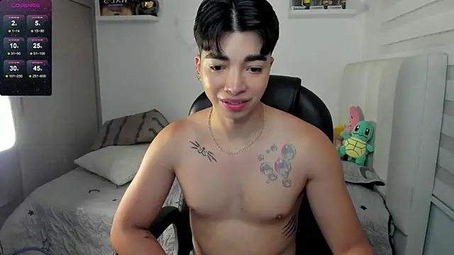 santy7v7 online show from November 14, 2025, 1:37 pm