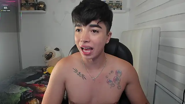 Snapshot of santy7v7 chatting on February 19, 2026, 1:08 pm santy7v7 online show from February 19, 2026, 1:08 pm