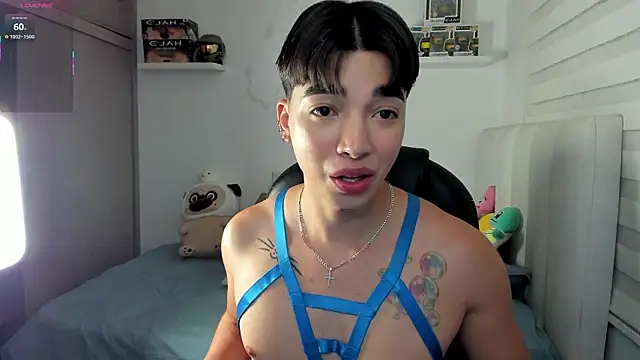 Snapshot of santy7v7 chatting on January 18, 2026, 1:47 pm santy7v7 online show from January 18, 2026, 1:47 pm