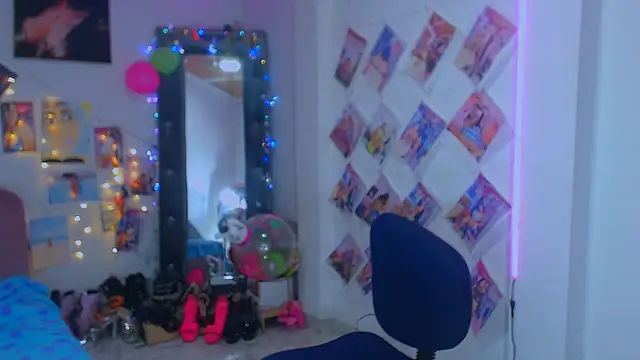 Snapshot of sweet_vanessa_22 chatting on February 3, 2026, 4:10 am sweet vanessa 22 online show from February 3, 2026, 4:10 am