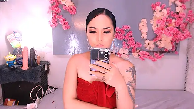 Oriental Tiara online show from October 9, 2025, 3:01 pm