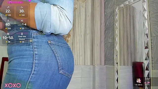 BriannaChelsea online show from November 21, 2025, 12:04 pm