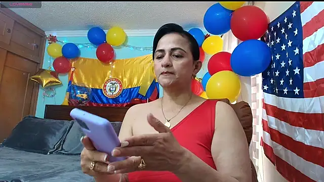 Snapshot of ISABEEL_SOFIA01 chatting on July 4, 2026, 7:18 pm ISABEEL SOFIA01 online show from July 4, 2026, 7:18 pm