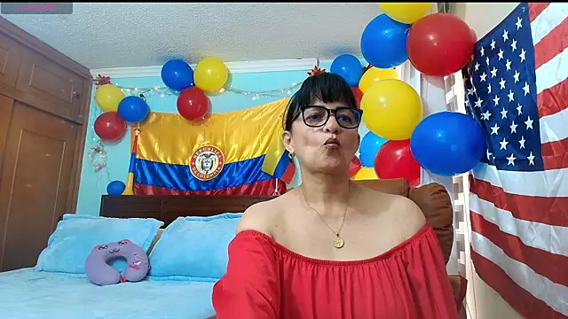 Snapshot of ISABEEL_SOFIA01 chatting on June 26, 2026, 1:28 pm ISABEEL SOFIA01 online show from June 26, 2026, 1:28 pm