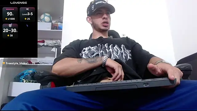 Snapshot of freestyle_blake1 chatting on November 5, 2025, 2:09 pm freestyle blake1 online show from November 5, 2025, 2:09 pm