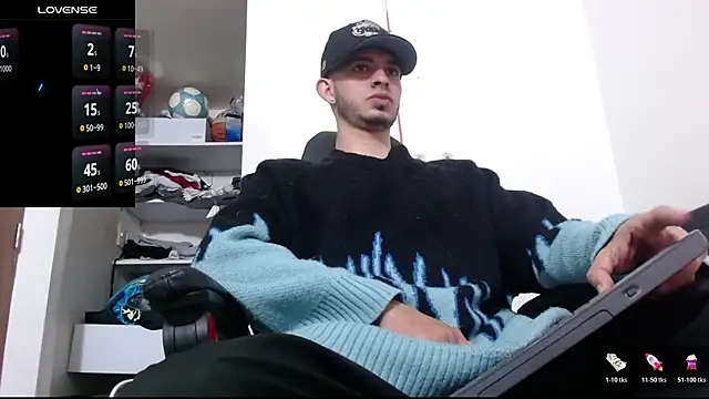 Snapshot of freestyle_blake1 chatting on November 15, 2025, 11:58 am freestyle blake1 online show from November 15, 2025, 11:58 am