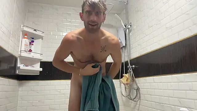 Snapshot of lukegunn chatting on March 2, 2025, 11:28 pm lukegunn online show from March 2, 2025, 11:28 pm