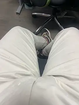 Bareilly Boy1 online show from December 20, 2025, 10:07 am