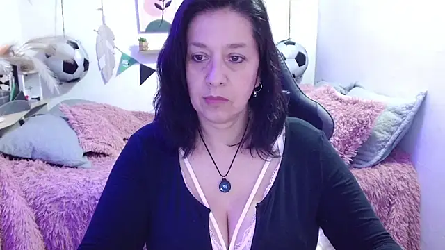 camilalatti online show from June 21, 2026, 8:58 pm