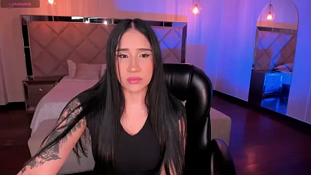 NickyLawson online show from October 11, 2025, 3:40 am