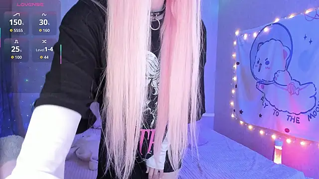 Misty Shadow online show from April 14, 2026, 11:10 pm