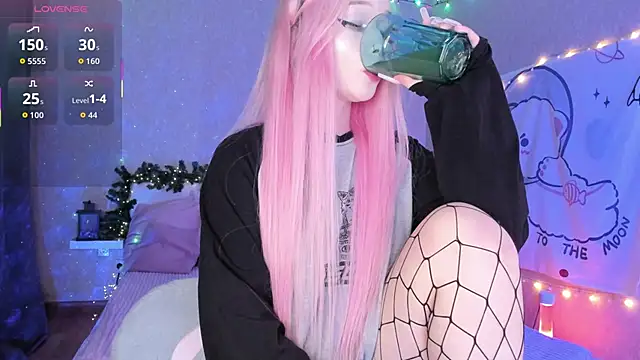 Misty Shadow online show from April 17, 2026, 10:01 pm