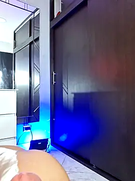 Snapshot of sheerly chatting on October 17, 2025, 9:38 pm sheerly online show from October 17, 2025, 9:38 pm