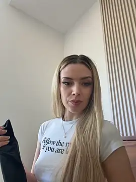 Snapshot of HopeHeaven chatting on February 15, 2026, 8:30 pm HopeHeaven online show from February 15, 2026, 8:30 pm