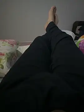 Snapshot of MAHKE12 chatting on November 21, 2025, 9:47 pm MAHKE12 online show from November 21, 2025, 9:47 pm