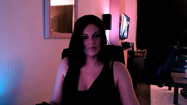Snapshot of Bailey_S chatting on February 3, 2025, 9:50 pm Bailey S online show from February 3, 2025, 9:50 pm