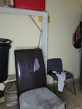 Snapshot of vannycov chatting on February 19, 2026, 6:16 pm vannycov online show from February 19, 2026, 6:16 pm