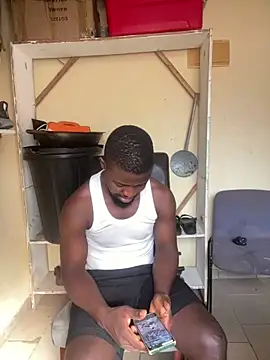 Snapshot of vannycov chatting on February 10, 2026, 8:02 am vannycov online show from February 10, 2026, 8:02 am