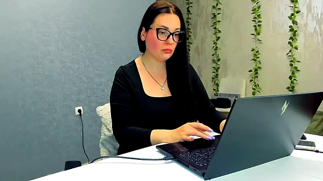 WorshipLilit online show from April 17, 2026, 8:11 pm