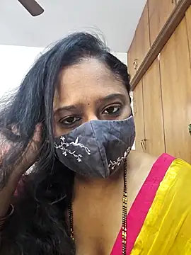 sexynayan23 online show from November 1, 2025, 5:25 am