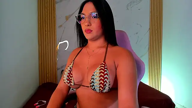Snapshot of isabella1sexy chatting on May 16, 2026, 3:49 am isabella1sexy online show from May 16, 2026, 3:49 am