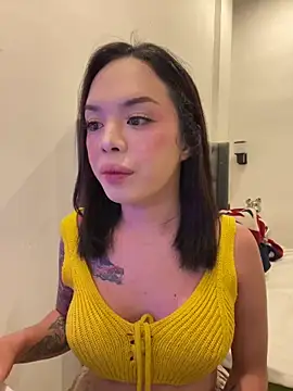 SweetCheska19 online show from April 21, 2026, 2:56 pm