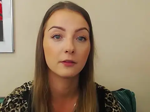 NatalieSexy online show from October 23, 2025, 6:12 am