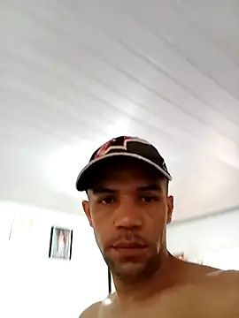 Snapshot of MAGOMagro18Cm chatting on February 20, 2026, 5:48 pm MAGOMagro18Cm online show from February 20, 2026, 5:48 pm