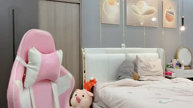 ANNA102 online show from February 9, 2025, 7:37 am