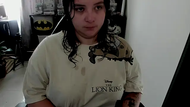 aika-dreams online show from April 13, 2026, 1:37 pm