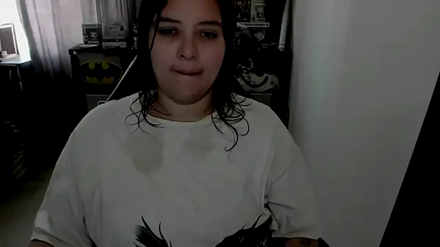 aika-dreams online show from April 14, 2026, 1:49 pm