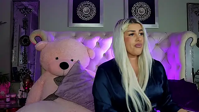 Snapshot of Squirt_Tanya chatting on February 12, 2026, 10:53 pm Squirt Tanya online show from February 12, 2026, 10:53 pm