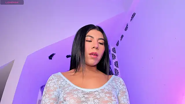 Snapshot of VictoriaVX chatting on October 13, 2025, 12:01 am VictoriaVX online show from October 13, 2025, 12:01 am