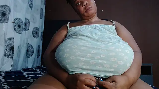 Lovelyboobs01 online show from October 23, 2025, 5:00 pm