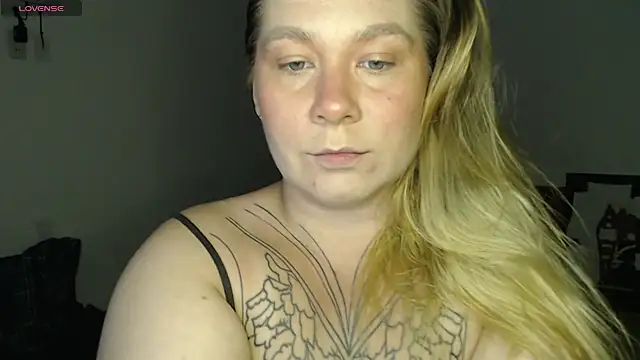 Snapshot of Enotika chatting on November 24, 2025, 10:54 pm Enotika online show from November 24, 2025, 10:54 pm