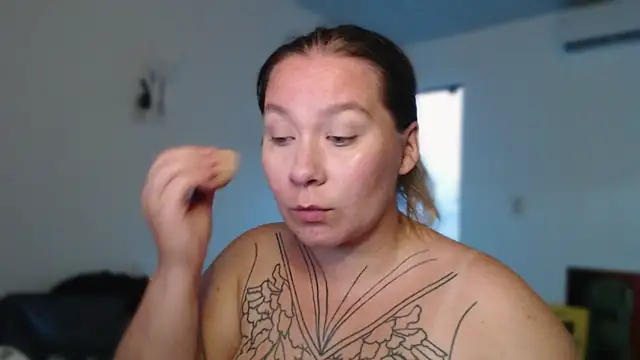 Snapshot of Enotika chatting on December 2, 2025, 10:00 pm Enotika online show from December 2, 2025, 10:00 pm