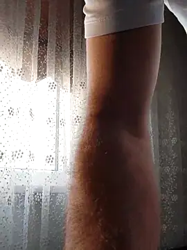 Snapshot of Consensustr chatting on February 16, 2026, 8:35 am Consensustr online show from February 16, 2026, 8:35 am