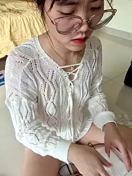 Snapshot of HinaLovely chatting on January 6, 2025, 1:53 am HinaLovely online show from January 6, 2025, 1:53 am