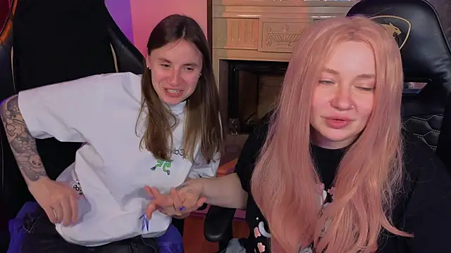  AnnaStark  online show from March 29, 2026, 9:44 am