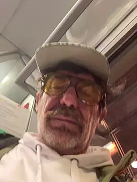 maxximere online show from February 23, 2026, 11:27 pm