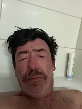 maxximere online show from February 14, 2026, 2:06 pm