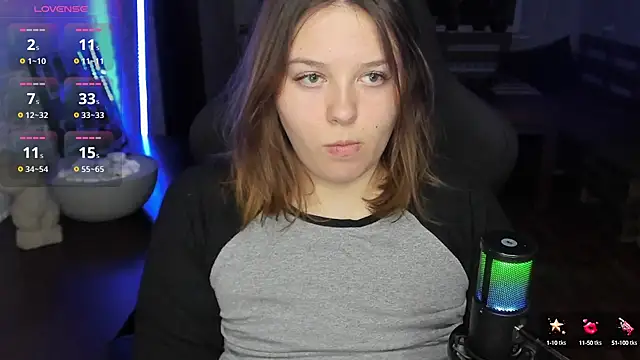 XNirvanaX online show from October 14, 2025, 2:45 am