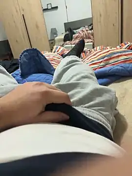 alex21017 online show from January 26, 2025, 9:07 pm