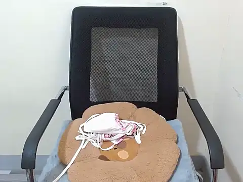 Asian Sophia69x online show from October 13, 2025, 11:45 am