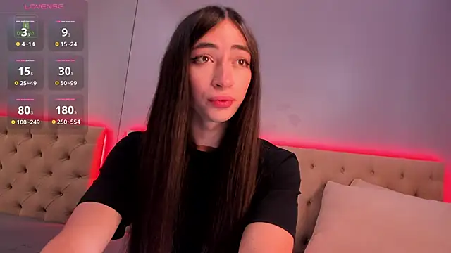 Snapshot of NickieRainer chatting on March 22, 2025, 2:03 pm NickieRainer online show from March 22, 2025, 2:03 pm