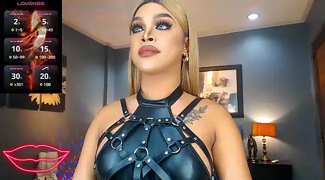 BitchyTYRA online show from March 12, 2025, 12:09 am