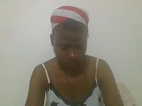 Sweetbaby004 online show from September 13, 2025, 7:14 pm