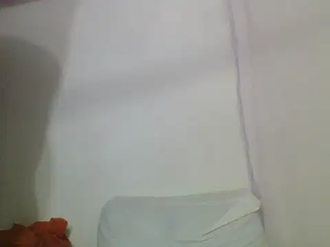 Sweetbaby004 online show from October 16, 2025, 2:09 am