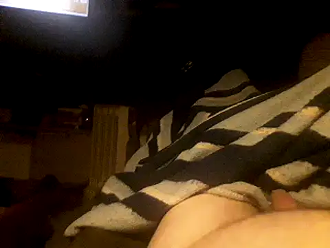 ciruelo1 online show from November 4, 2025, 8:01 pm