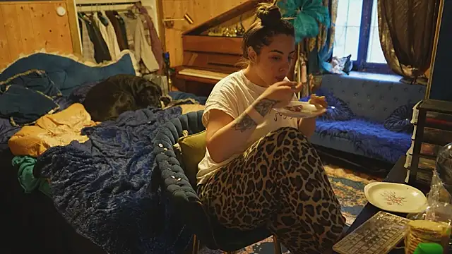 VanessaDoyle online show from March 15, 2026, 4:47 pm